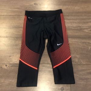 Nike Women’s Dri-Fit Power Speed Capri Crop